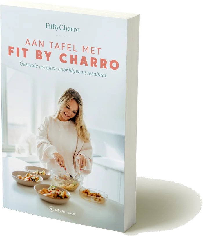 Cover van het kookboek Aan Tafel met FitByCharro